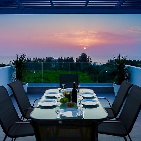 Sophia'S Seaview Luxury Villas Pafos Oda fotoğraf