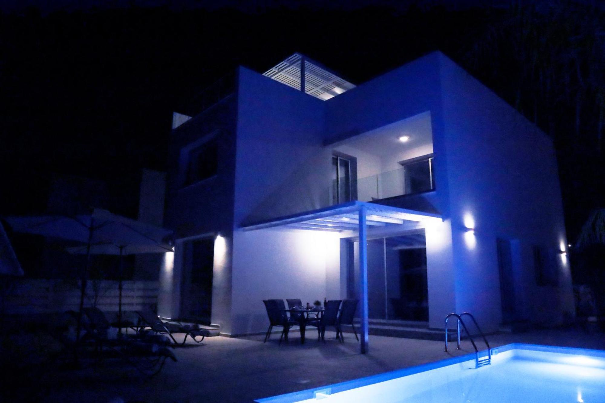 Sophia'S Seaview Luxury Villas Pafos Oda fotoğraf